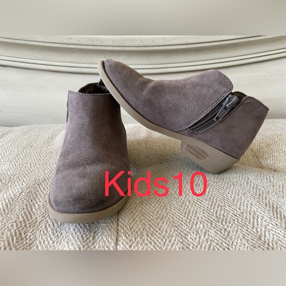Size 10 Girls Ankle Booties - Picture 1 of 6